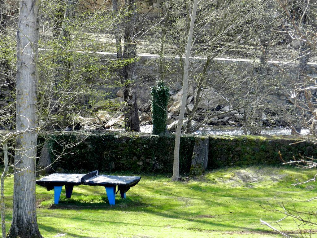 Hostel El Lago, Caceres Хараис-де-ла-Вера Экстерьер фото
