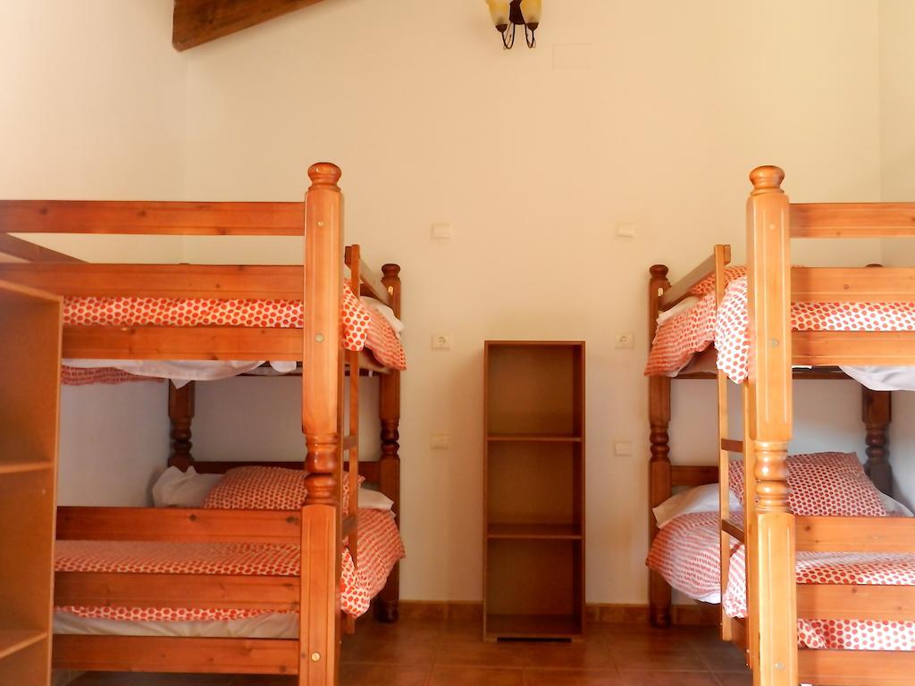 Hostel El Lago, Caceres Хараис-де-ла-Вера Номер фото